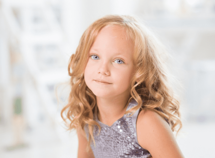 Bambina di 5 anni molto timida