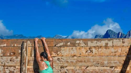 Le pericolose sfide online degli adolescenti